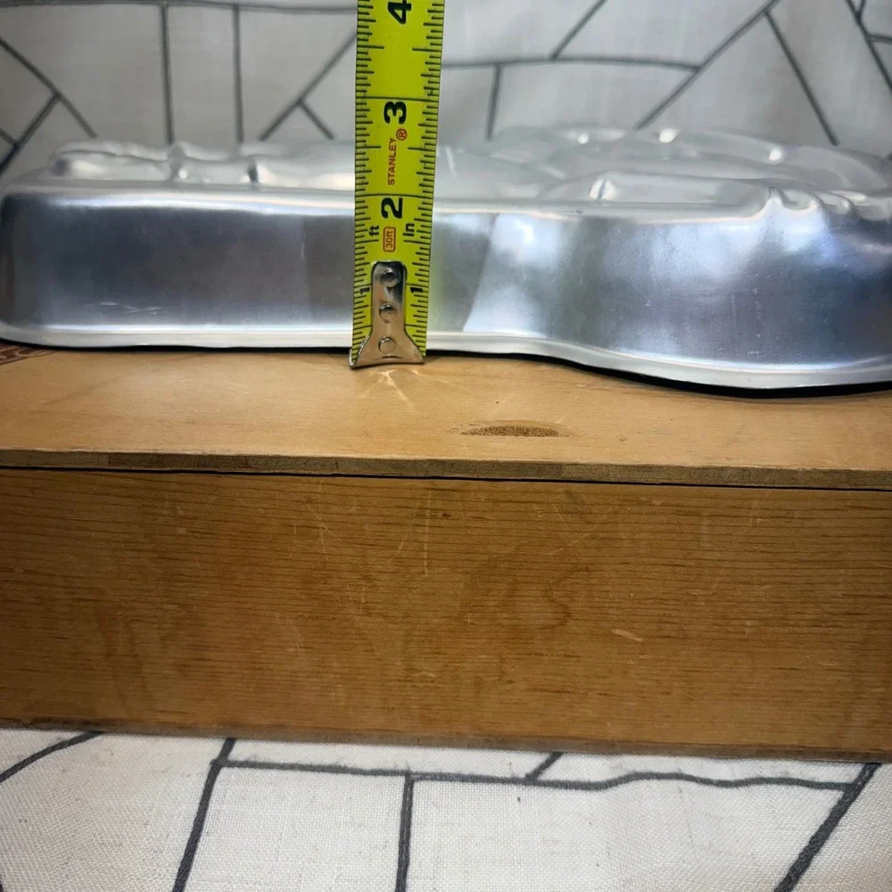 Wilton Dora‎ the Explorer Cake Pan 14in Silver Vintage 2003 Aluminum 2105-6300